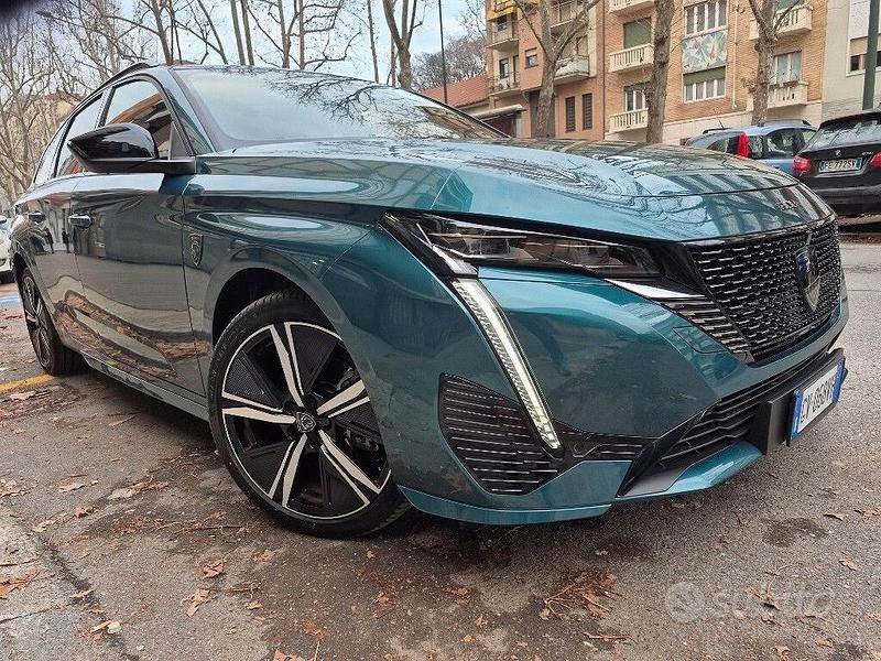 Usata Peugeot 308 GT 130 CV (95 kW) 2024 Verde Station wagon