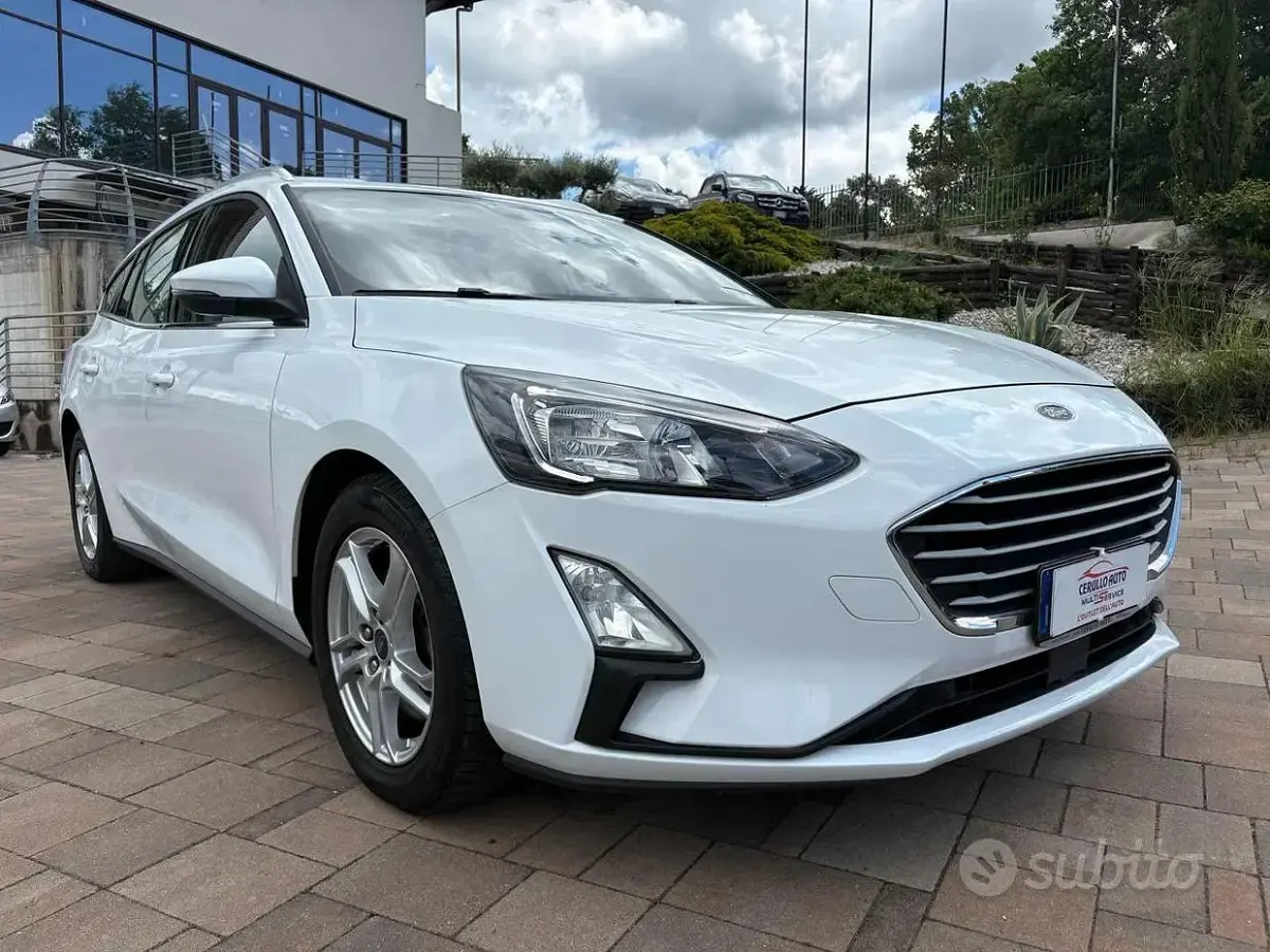Usata Ford Focus 120 CV (88 kW) 2020 Bianco Station wagon