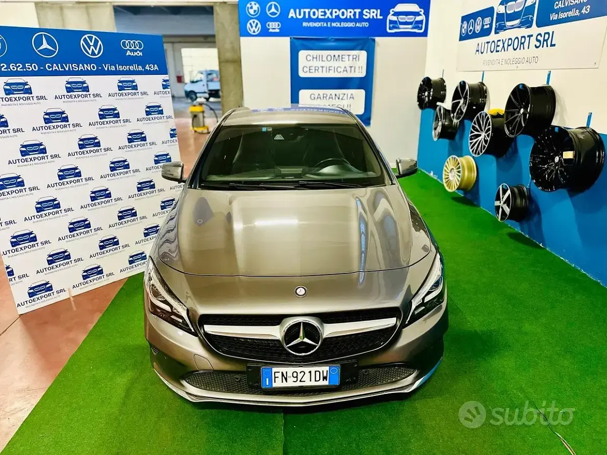 Usata Mercedes CLA220 177 CV (130 kW) 2017 Grigio Berlina
