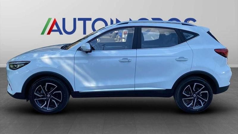 Usata MG ZS Luxury 111 CV (81 kW) 2023 Bianco SUV