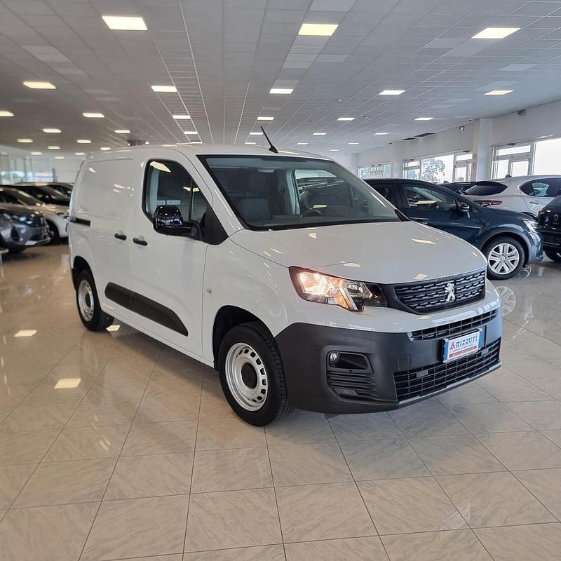 Usata Peugeot Partner Premium 131 CV (96 kW) 2022 Bianco Monovolume