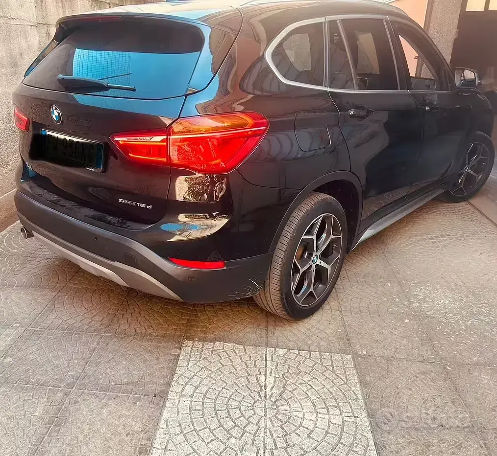 Usata BMW X1 116 CV (85 kW) 2019 Nero SUV