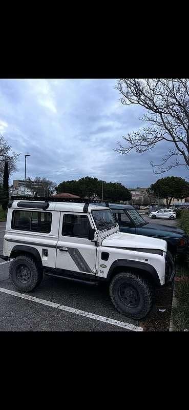 Usata Land Rover Defender 113 CV (83 kW) 1994 Bianco SUV
