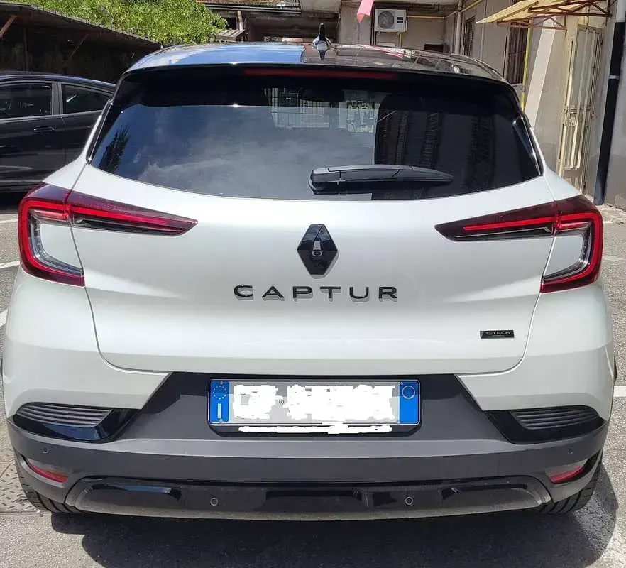 Usata Renault Captur Rive Gauche 94 CV (69 kW) 2023 Bianco SUV