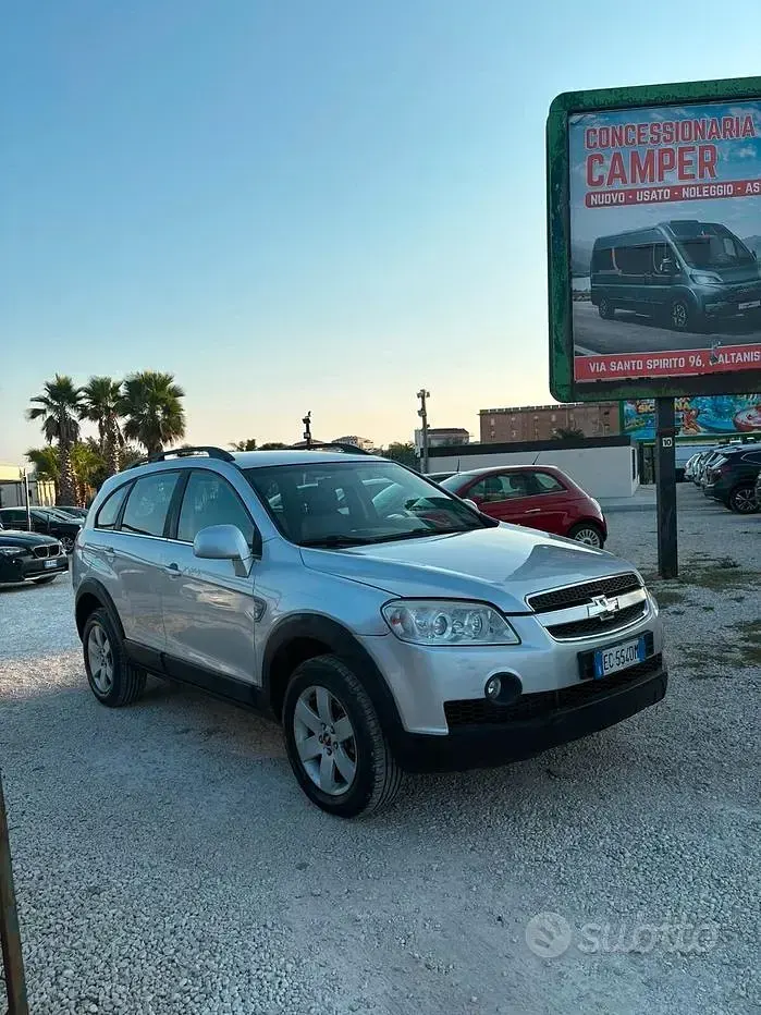 Usata Chevrolet Captiva 127 CV (93 kW) 2010 Grigio SUV