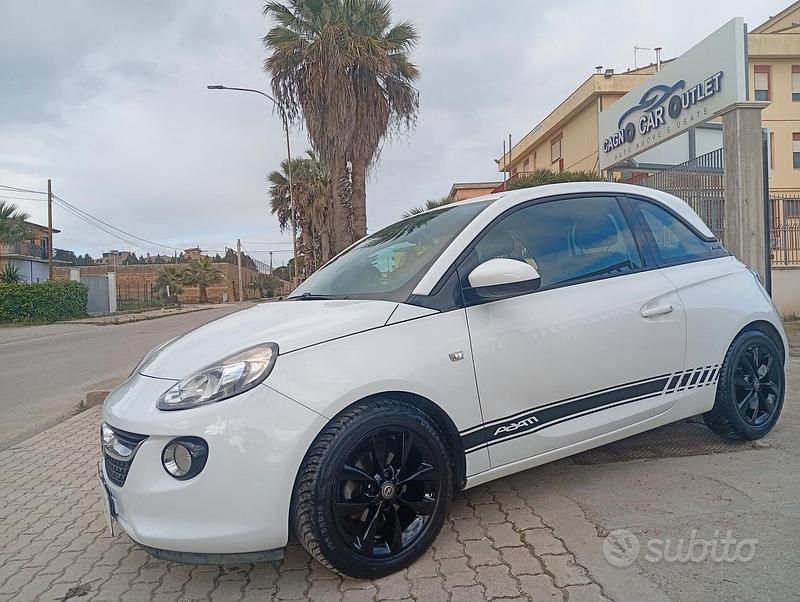 Usata Opel Adam Jam 70 CV (51 kW) 2014 Bianco Utilitaria