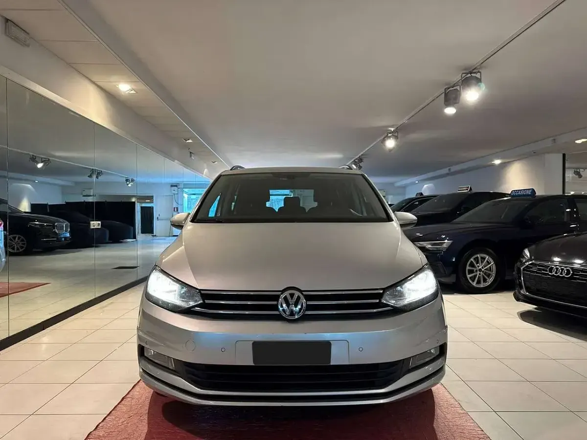 Usata VW Touran 150 CV (110 kW) 2016 Argento Monovolume