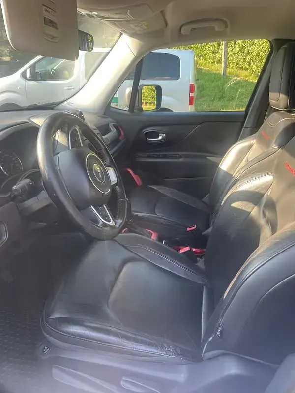 Usata Jeep Renegade Trailhawk 170 CV (125 kW) 2016 SUV