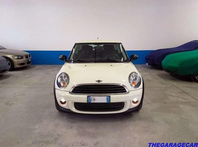 Usata Mini ONE 75 CV (55 kW) 2011 Beige Utilitaria