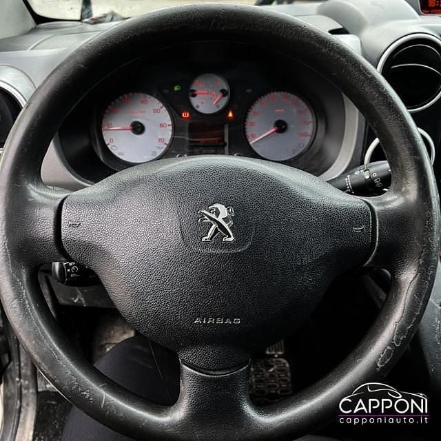 Usata Peugeot Partner Tepee 2017 Grigio scuro Monovolume