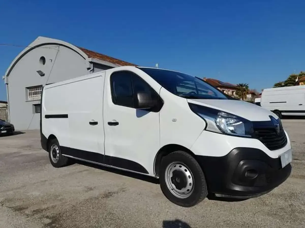 Usata Renault Trafic 125 CV (91 kW) 2019 Bianco Monovolume