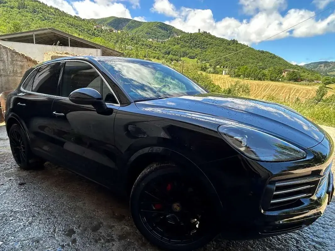 Usata Porsche Cayenne 340 CV (250 kW) 2019 Nero SUV