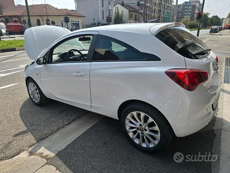 Usata Opel Corsa Cosmo 116 CV (85 kW) 2016 Bianco Coupé