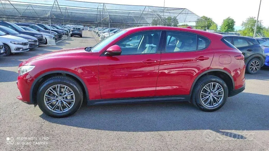 Usata Alfa Romeo Stelvio Super 209 CV (153 kW) 2018 Rosso SUV