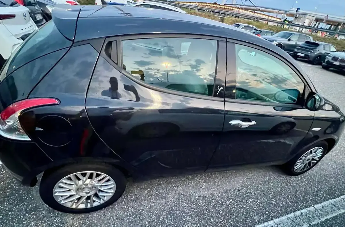 Usata Lancia Ypsilon S 95 CV (69 kW) 2014 Nero Utilitaria