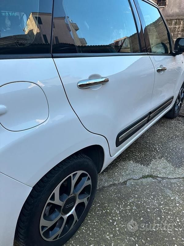 Usata Fiat 500L 105 CV (77 kW) 2016 Bianco Monovolume