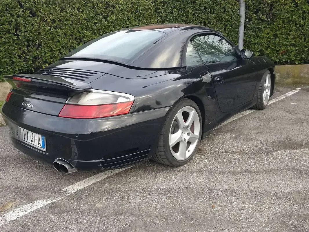 Usata Porsche 996 420 CV (308 kW) 2003 Nero Cabrio