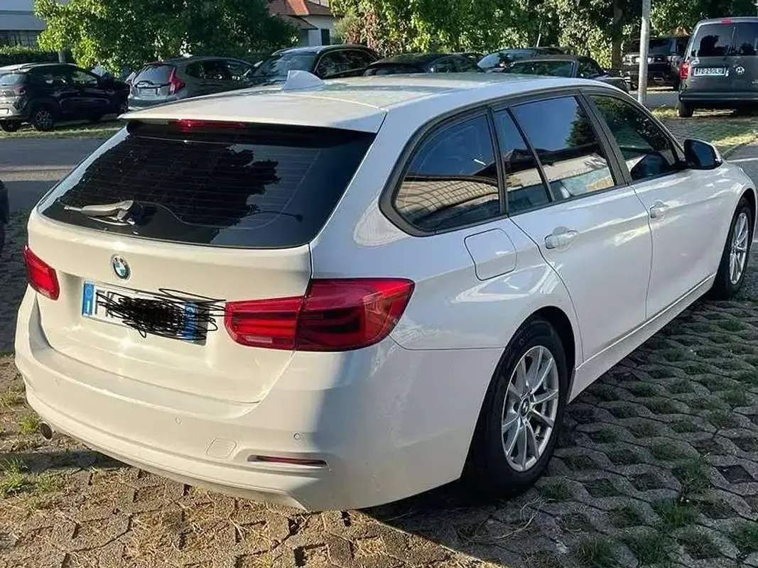 Usata BMW 318 Advantage 150 CV (110 kW) 2017 Bianco Station wagon