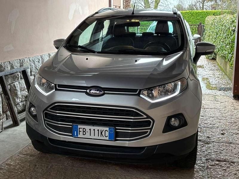 Usata Ford Ecosport 125 CV (91 kW) 2015 Argento SUV