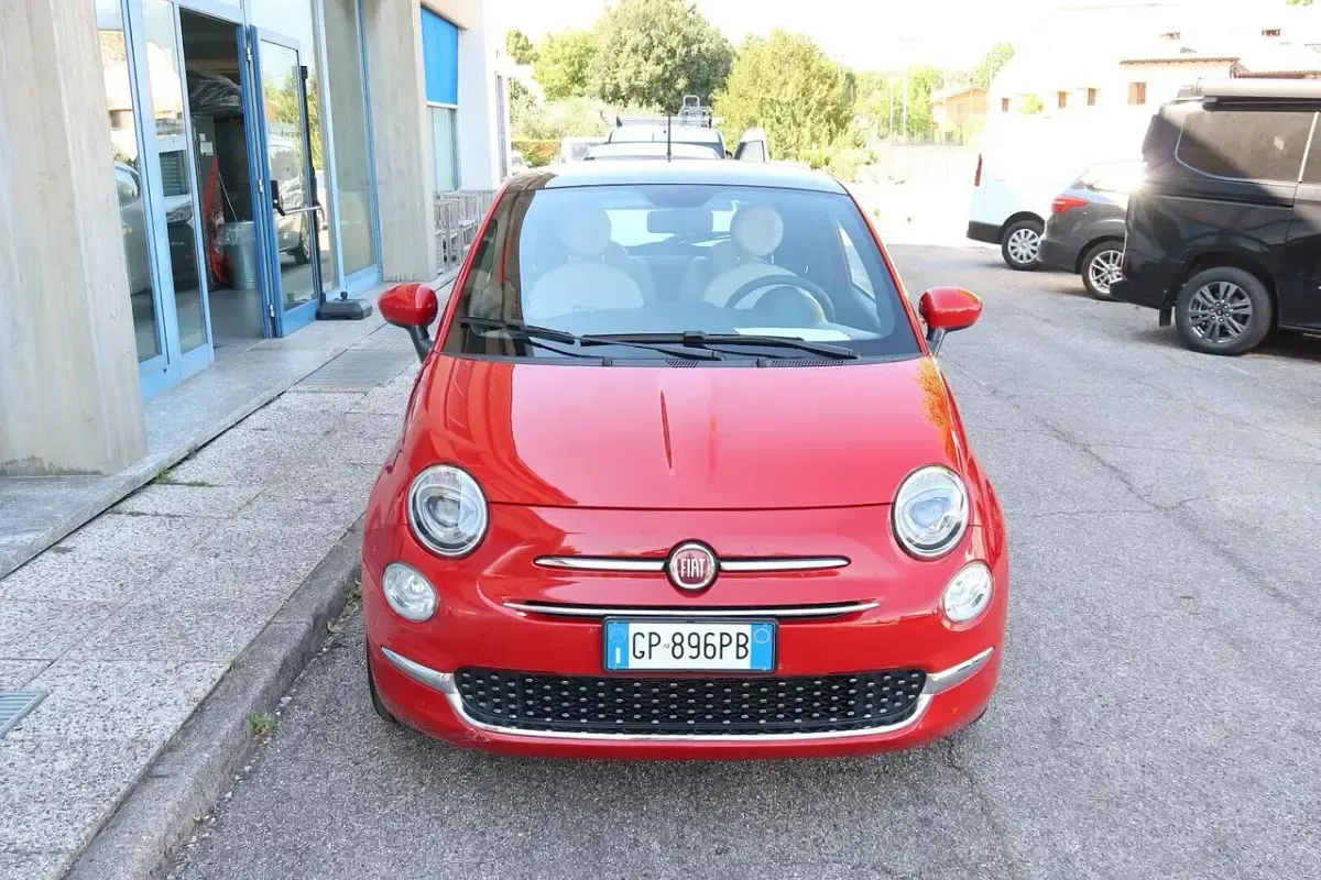 Usata Fiat 500 Dolcevita 69 CV (50 kW) 2022 Rosso Berlina