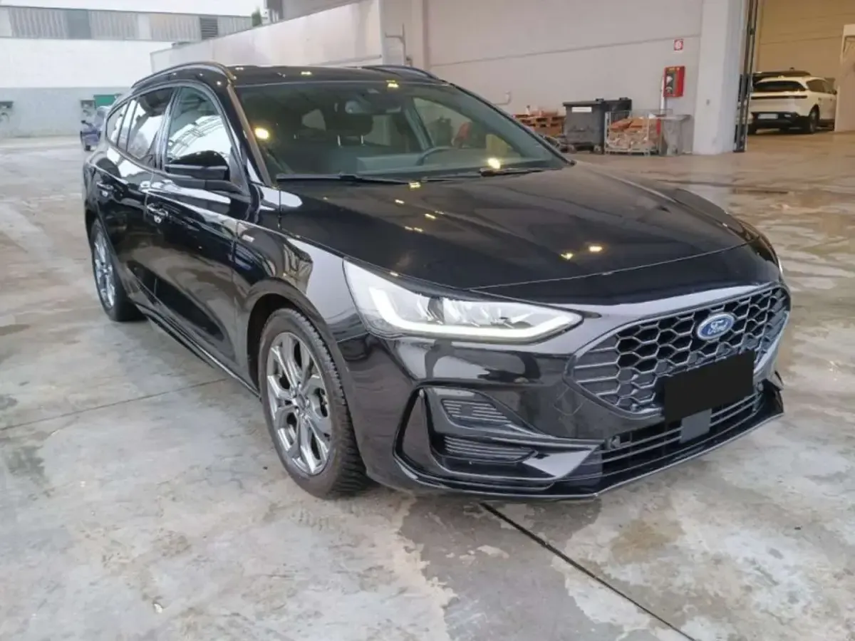 Usata Ford Focus ST-Line 155 CV (114 kW) 2025 Nero Station wagon