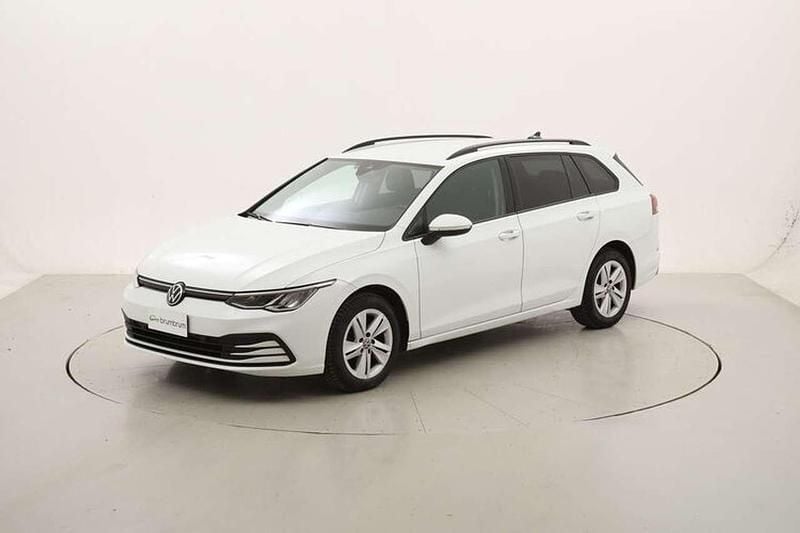 Usata VW Golf VIII Life 116 CV (85 kW) 2021 Bianco Station wagon
