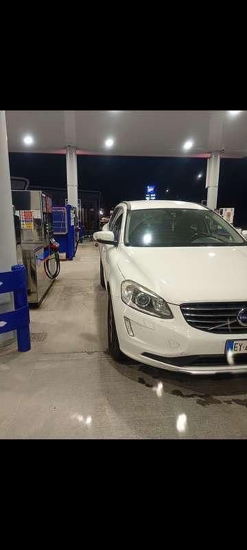 Usata 2015 Volvo XC60 Kinetic SUV | 10.500 € (Ottimo prezzo) - Immagine 1/4