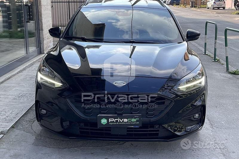 Usata Ford Focus ST-Line 120 CV (88 kW) 2019 Nero Station wagon