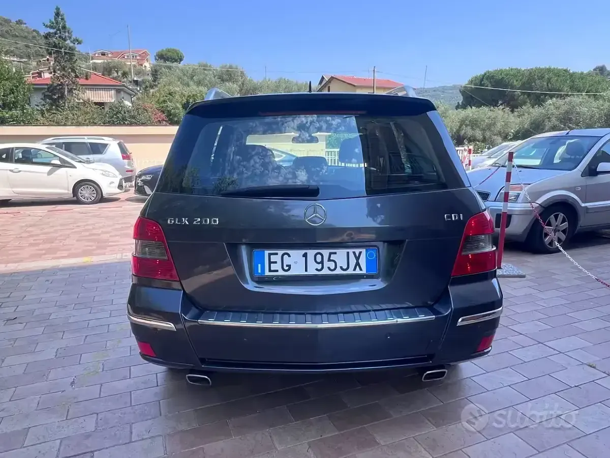 Usata Mercedes GLK200 Premium 143 CV (105 kW) 2011 Grigio SUV