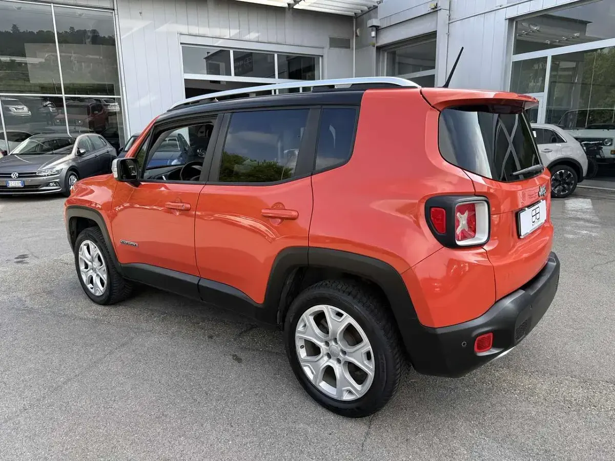 Usata Jeep Renegade Limited 140 CV (102 kW) 2014 Arancione SUV
