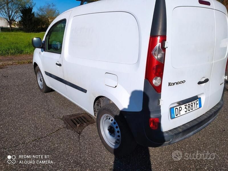 Usata Renault Kangoo 82 CV (60 kW) 2008 Bianco Monovolume