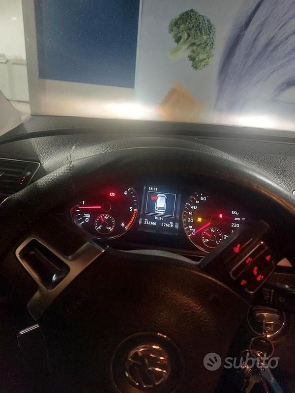 Usata VW Passat 105 CV (77 kW) 2014 Blu Station wagon