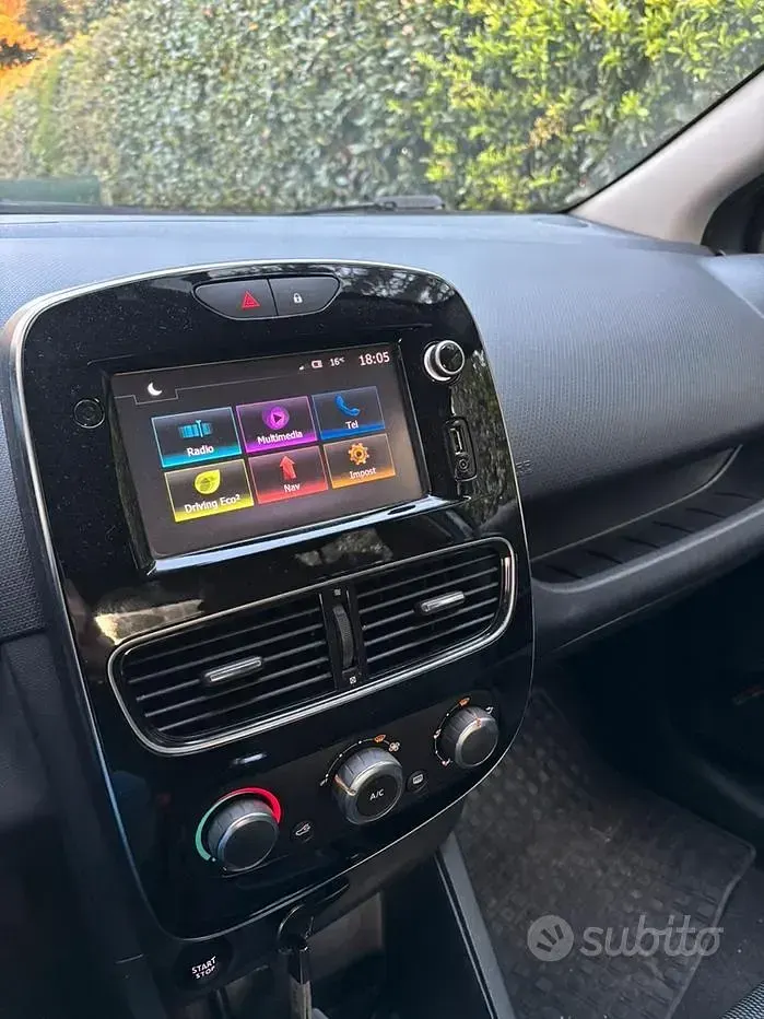 Usata Renault Clio 115 CV (84 kW) 2017 Grigio Utilitaria