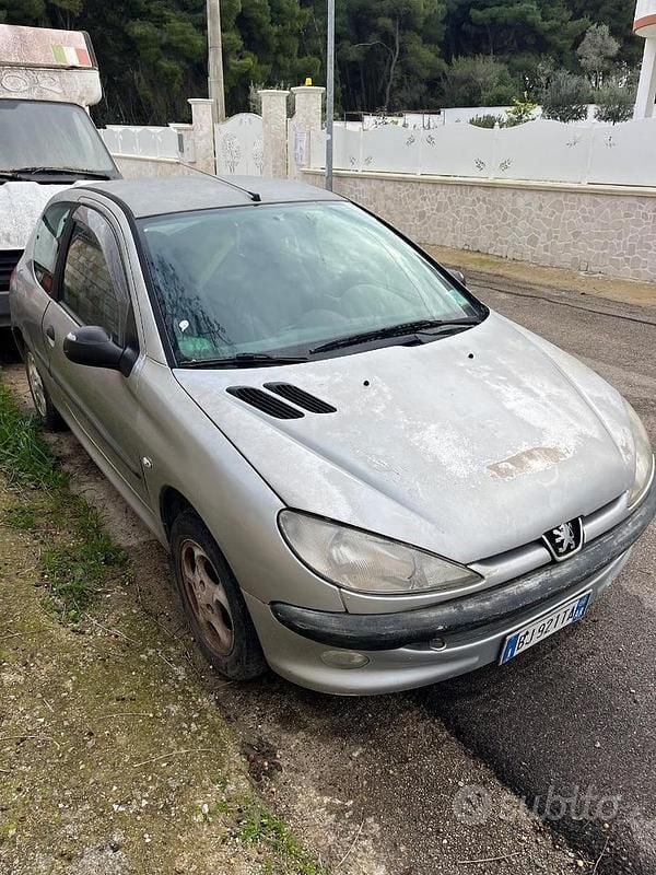 Usata Peugeot 206 60 CV (44 kW) 2000 Berlina