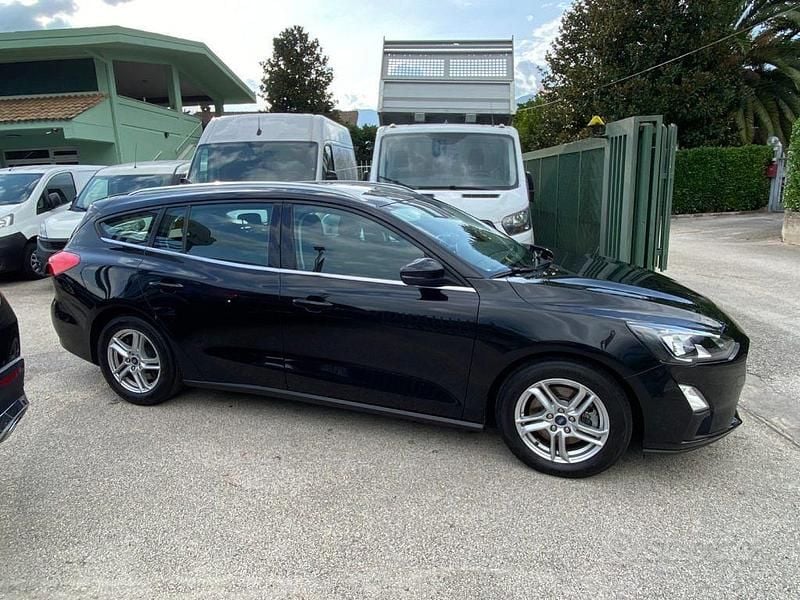 Usata Ford Focus Business Edition 120 CV (88 kW) 2021 Nero metallizzato Station wagon