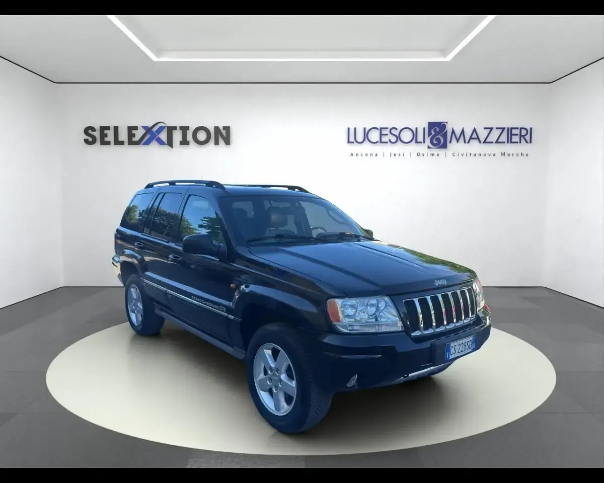 Usata Jeep Grand Cherokee Overland 163 CV (119 kW) 2004 Nero SUV