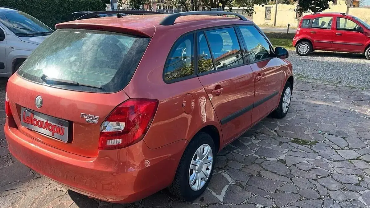 Usata Skoda Fabia Style 69 CV (50 kW) 2009 Arancione Station wagon