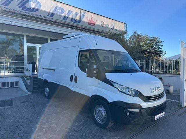 Usata Iveco Daily 2018 Bianco Berlina