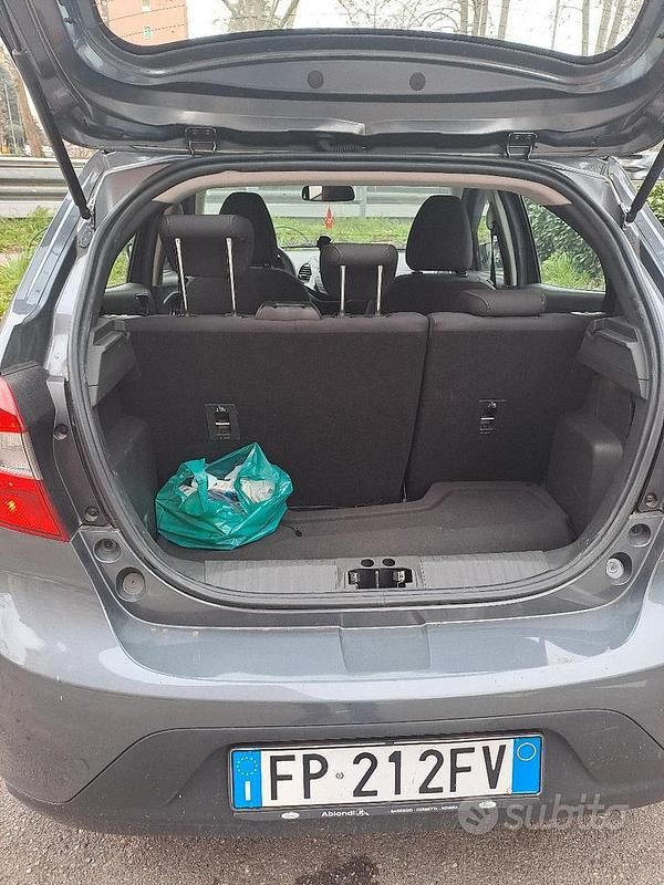 Begagnad Ford Ka Plus 71 HK (52 kW) 2018 Halvkombi