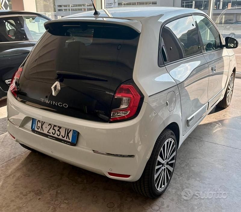 Usata 2020 Renault Twingo Urban Night Due volumi | 9900 € (Buon prezzo) - Immagine 1/4