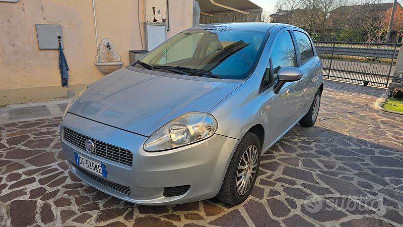 Usata Fiat Grande Punto 2009 Grigio Utilitaria
