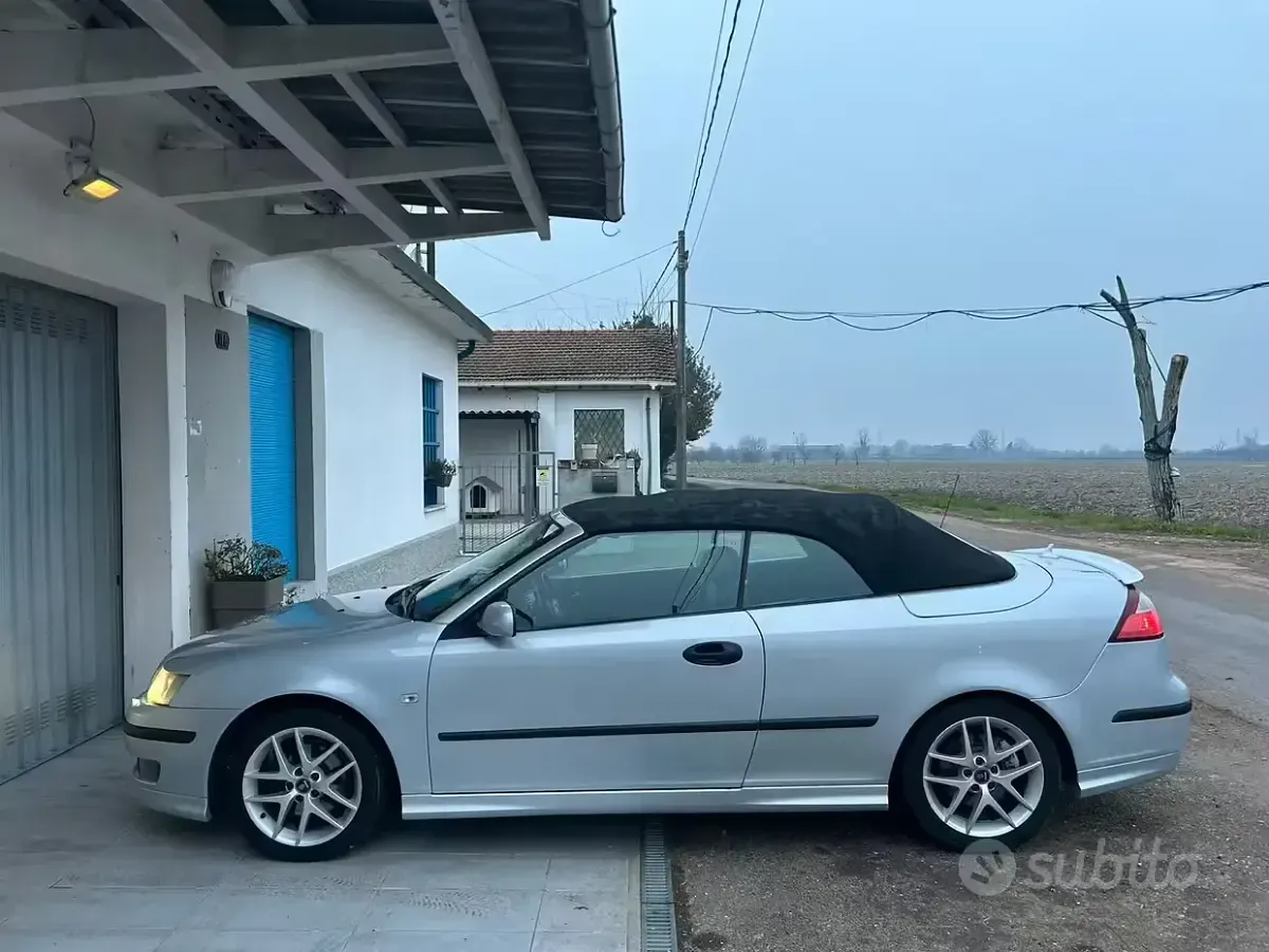 Usata Saab 9-3 Cabriolet Aero 210 CV (154 kW) 2004 Grigio Cabrio