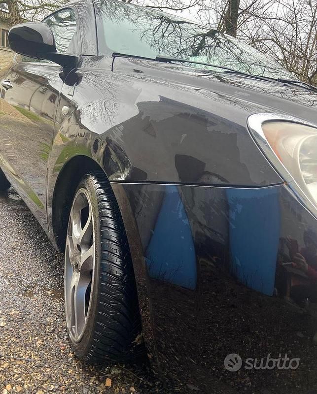 Usata Alfa Romeo MiTo 125 CV (91 kW) 2009 Marrone Utilitaria