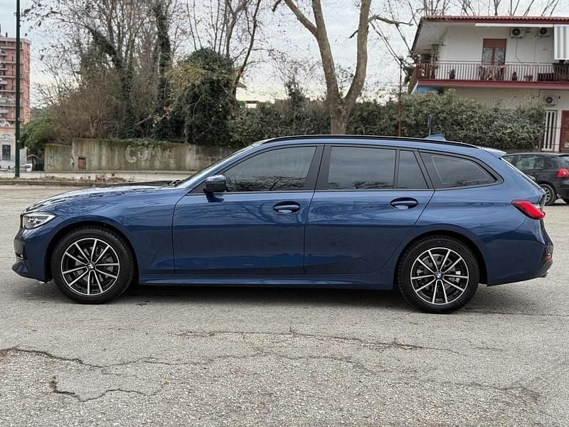 Usata BMW 320e Comfort Edition 190 CV (139 kW) 2021 Blu Station wagon