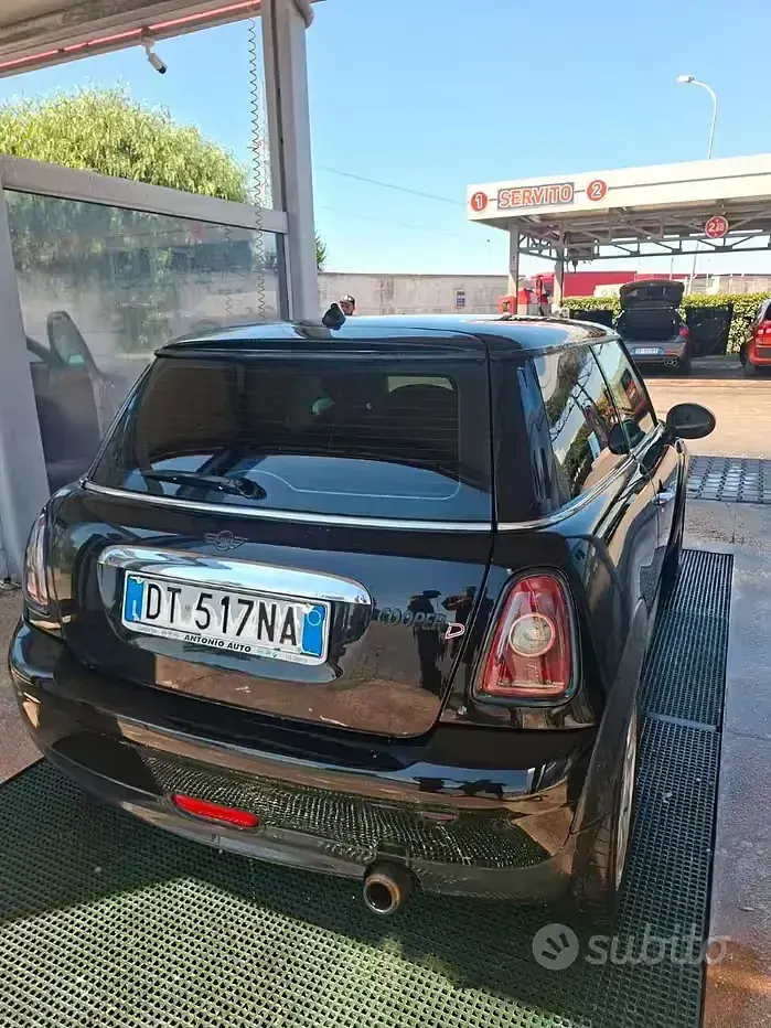 Usata Mini Cooper 109 CV (80 kW) 2009 Nero Utilitaria