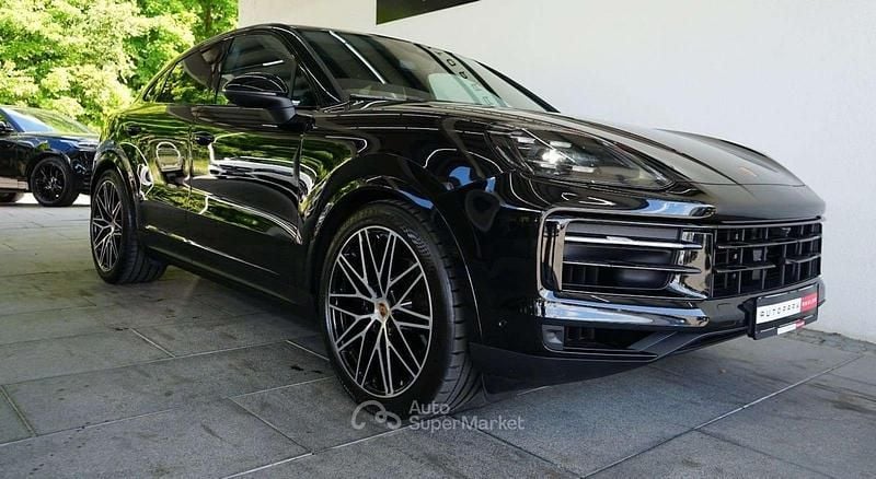 Usata Porsche Cayenne 354 CV (260 kW) 2025 Nero SUV