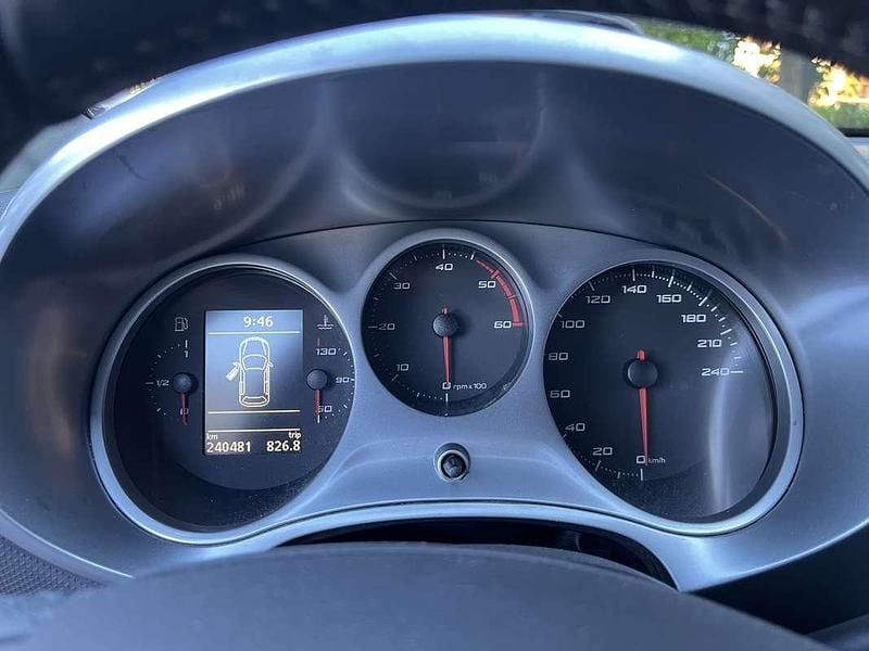 Usata Seat Leon Copa 105 CV (77 kW) 2012 Berlina