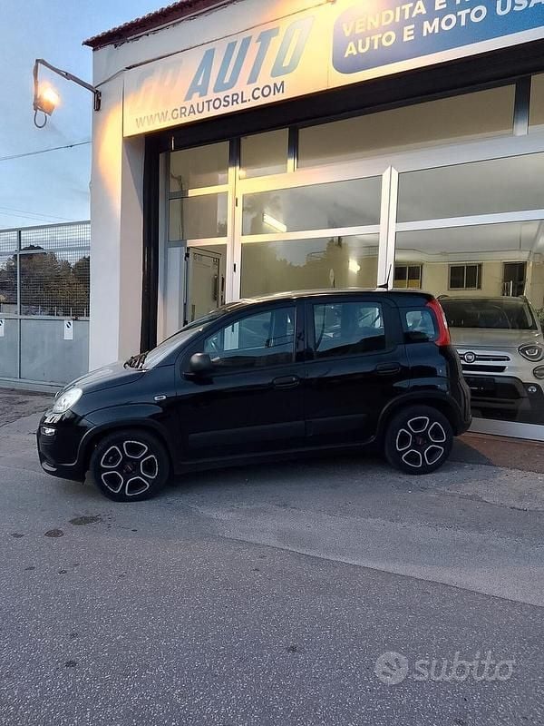 Usata Fiat Panda 69 CV (50 kW) 2024 Nero Berlina