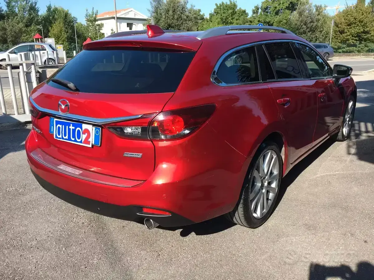 Usata Mazda 6 Exceed 150 CV (110 kW) 2014 Rosso rubino Station wagon