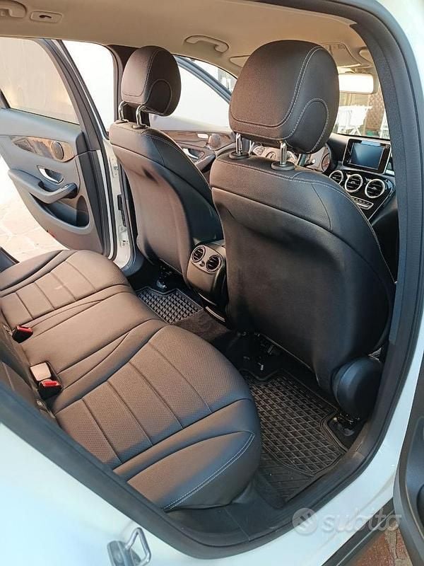 Usata Mercedes GLC220 170 CV (125 kW) 2018 Bianco SUV